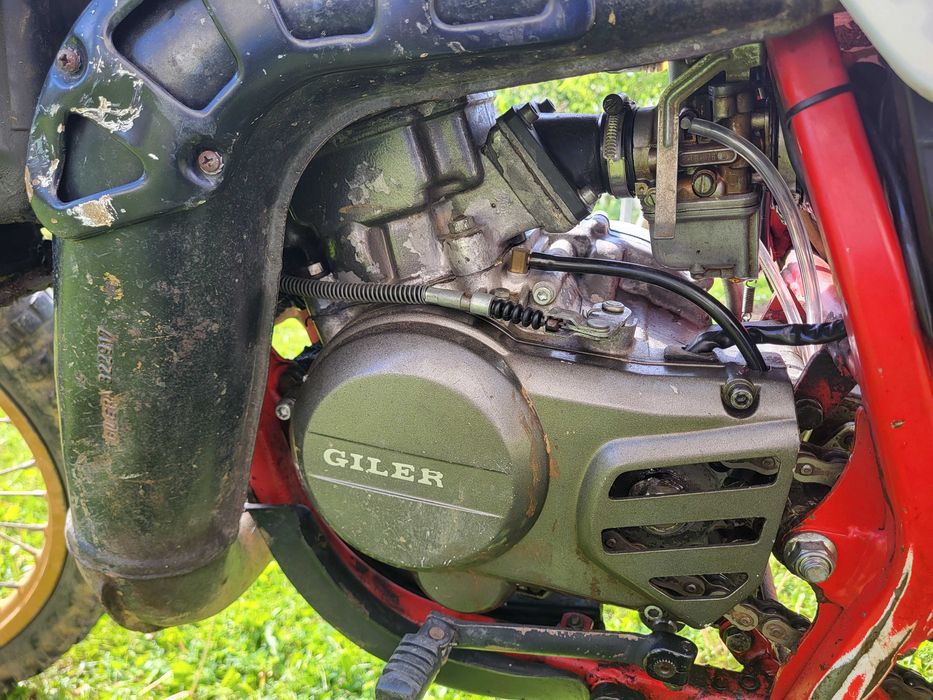 Продавам Gilera Er 200