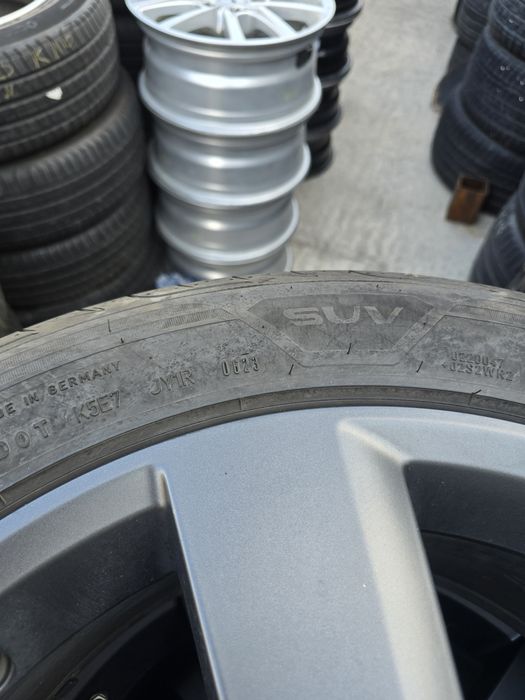 4 Броя 235/55/19 Goodyear 2x5,3mm 2x5mm 23dot