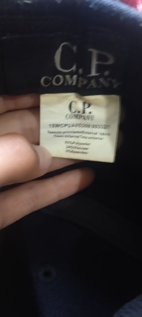 Продам кепарь C.P. company