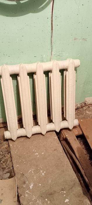 Чугунные батарея. 10