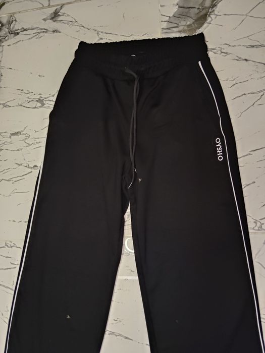 Pantaloni de damă Oysho