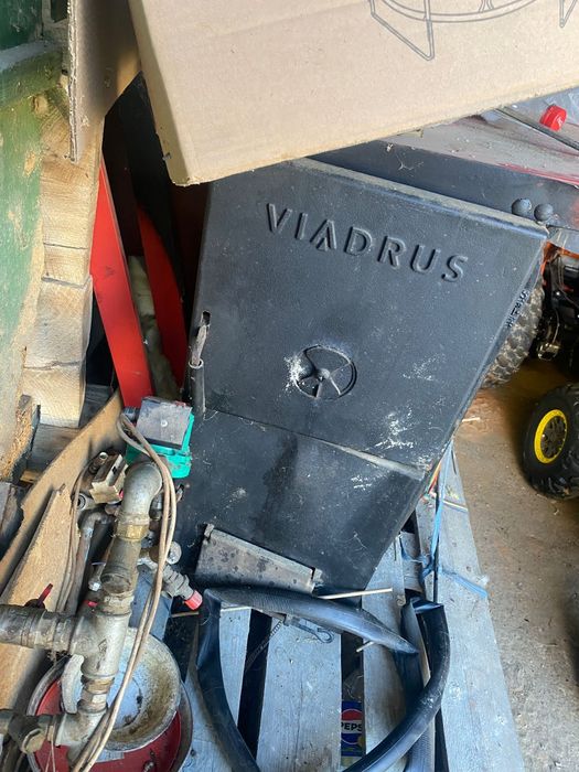 Vând centrală pe lemne Viadrus 25 kw