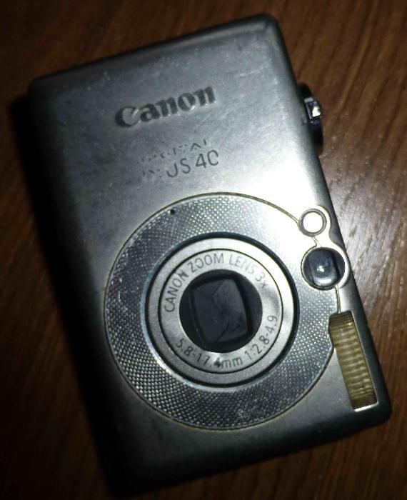 фотоапарат CANON IXUS 40 за части