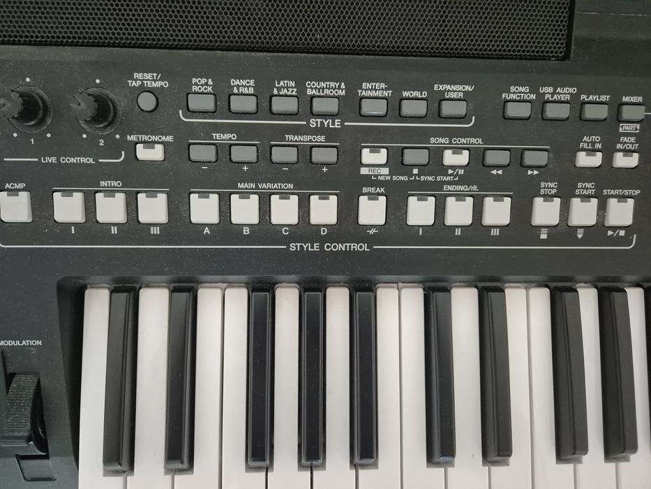 Yamaha PSR-SX600, 61 clape