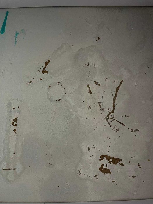 Детская кровать, качается.