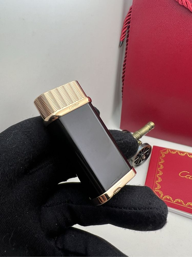Луксозна запалка Cartier