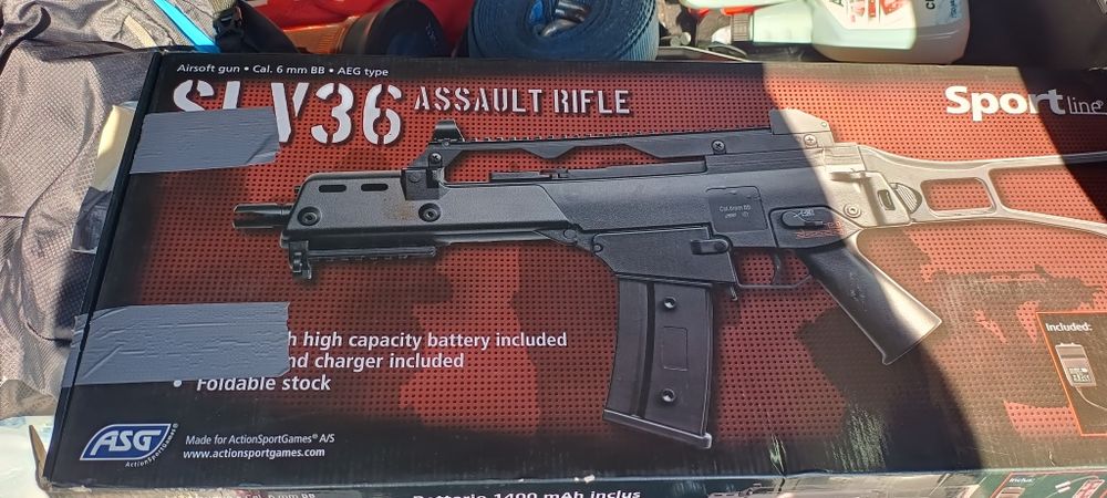 Vând AAirsoft electrica SLV 36 perfect funcțională cu Reddot