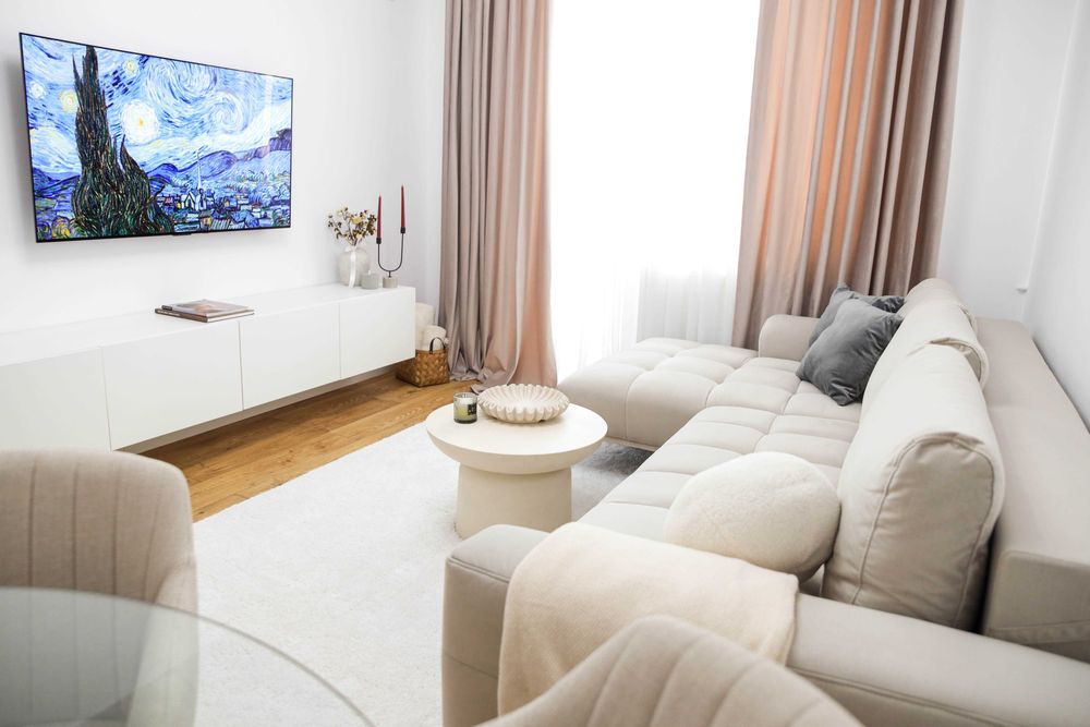 Apartament 3 camere, complet renovat, la 2 minute de centru