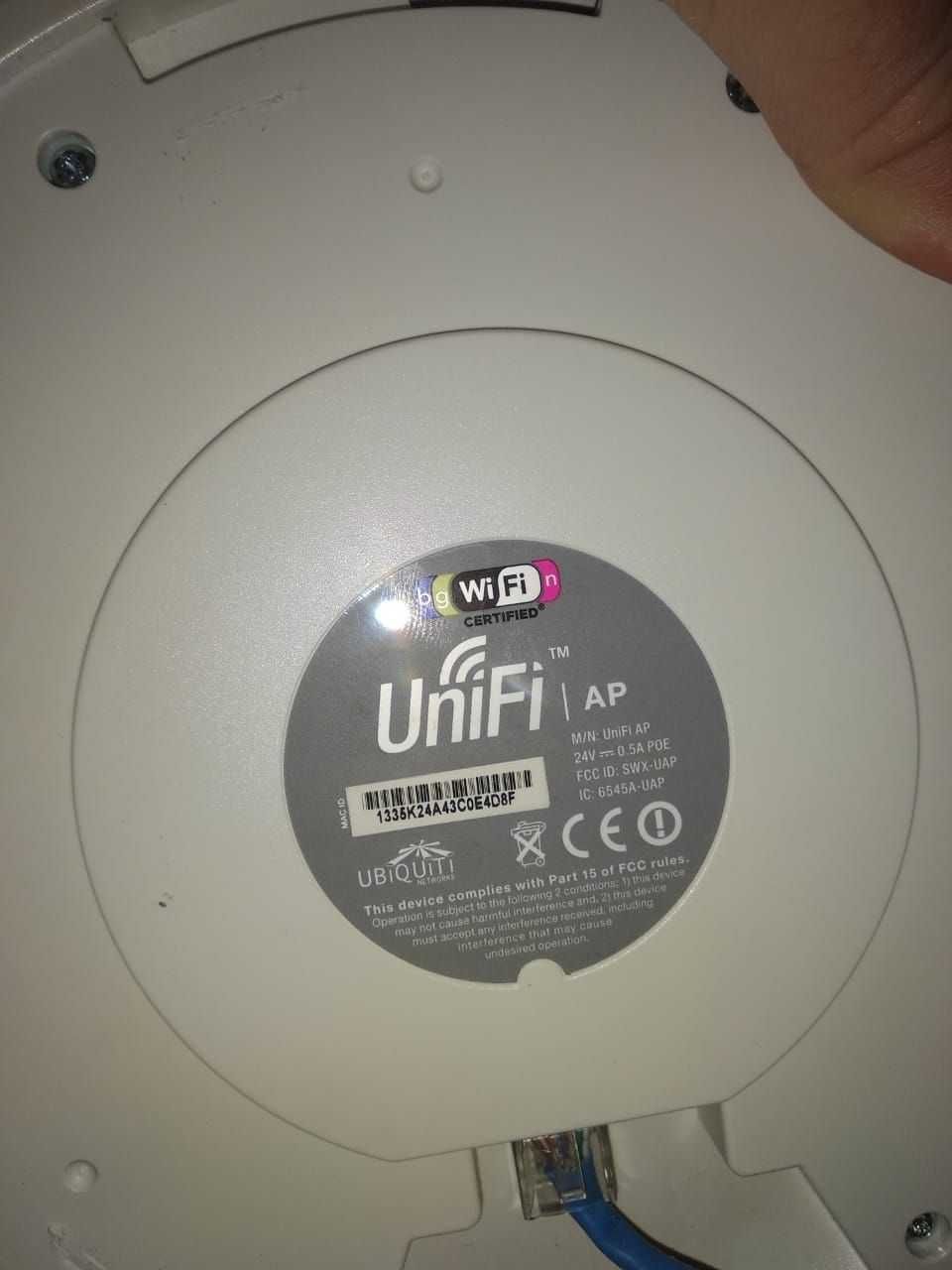 Точка доступа Ubiquiti UniFi AP UAP