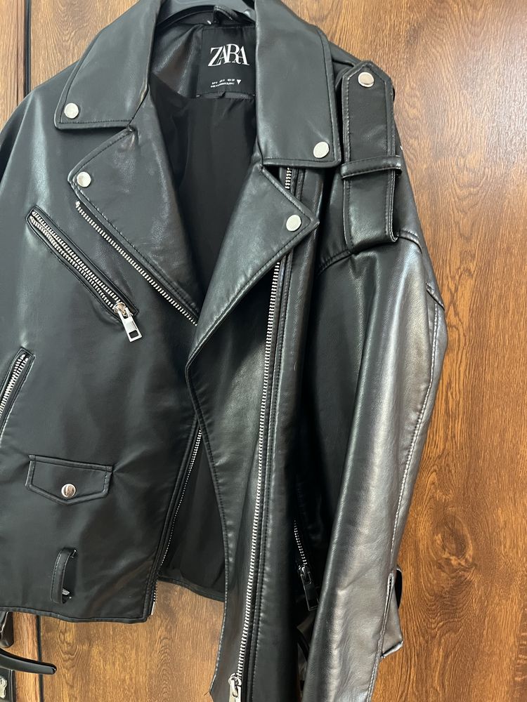 Кожено ovarsize яке zara