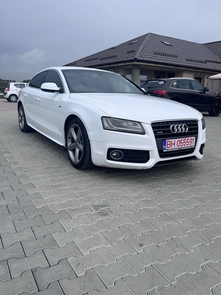 Dezmembrez Audi A5 B8 2.0 TDI 170 CP