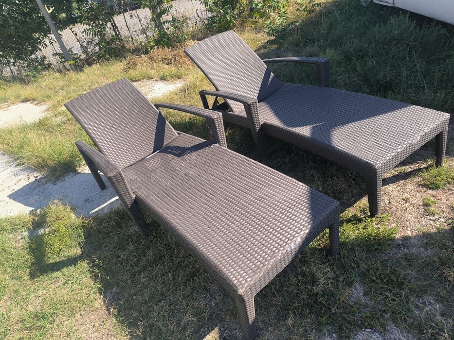 2бр.PVC ратанови шезлонги Мартинели