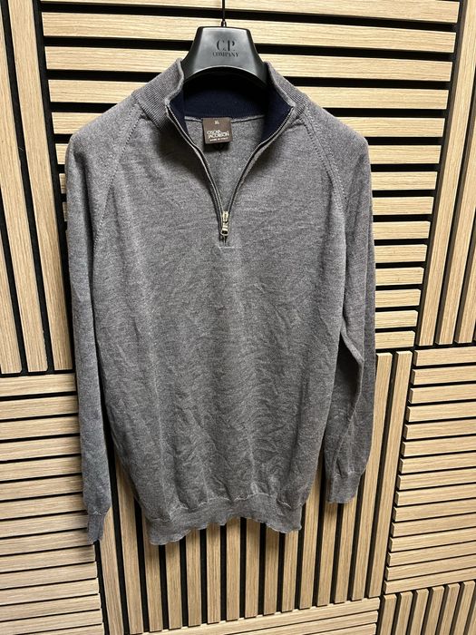 Oscar Jacobson : Made in ITALY - НОВ 100% Мерино размер Л