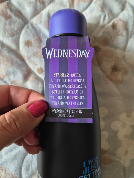 Wednesday метално шише