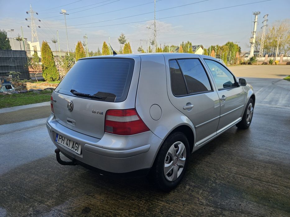 VW Golf 4 1.6 benzină Acte la zi ! Fiscal pe loc !

1300 EURO ! ! !
