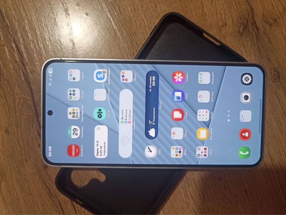 Samsung s24 в идеальном состоянии. Без царапин и сколов