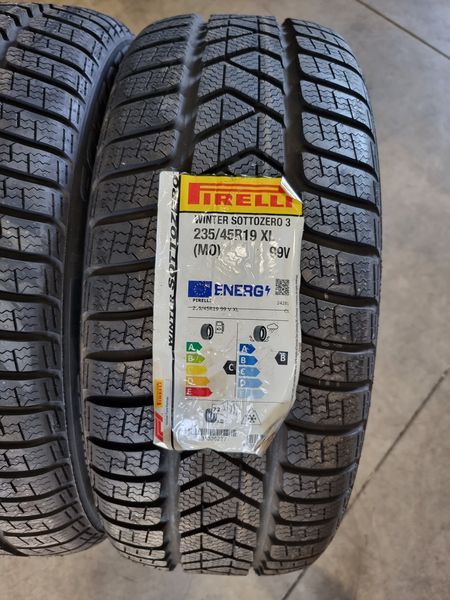 235/45/19 PIRELLI 4бр