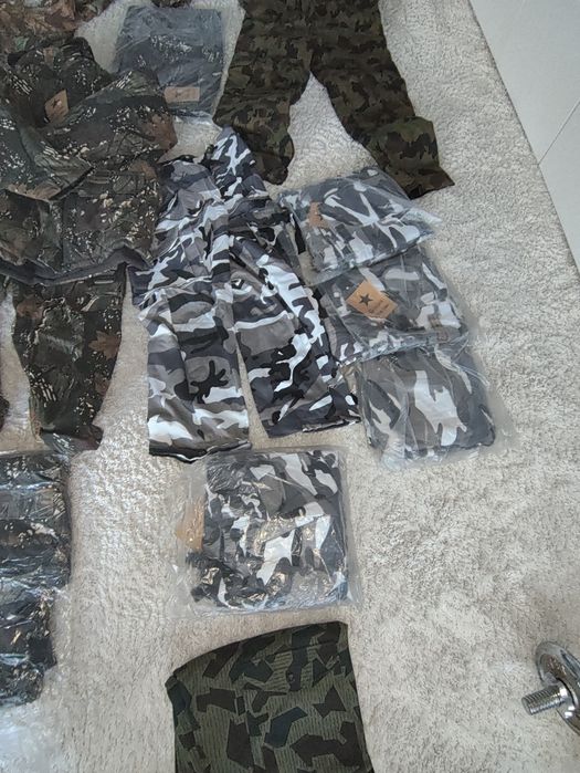 Комплекти,якета и панталони.Цената е за ВСИЧКО