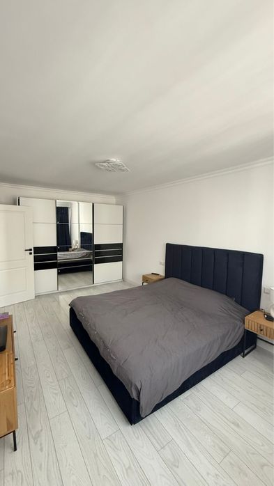 Închiriez apartament nou 2 camere, zona ISU, disponibil 16 decembrie