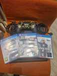 Vând PlayStation 4 Slim
