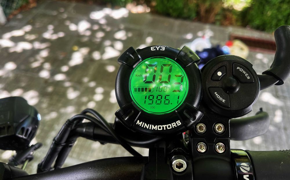 Електрическа  Тротинетка'' KAABО MANTIS 10 DUAL PLUS"