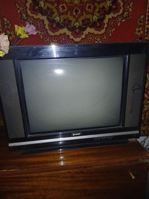 Продаются телевизоры рабочие 2 шт по 100тысяч