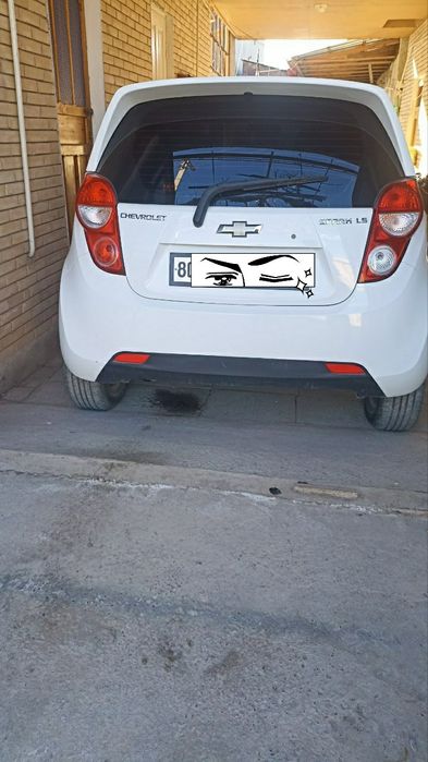 Спарк срочно сотилади