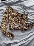Top scurt leopard