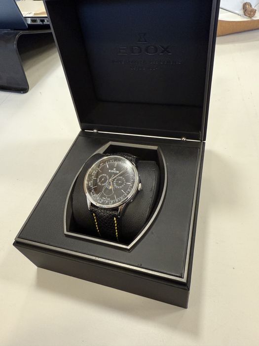 Часовник Edox в отлично състояние