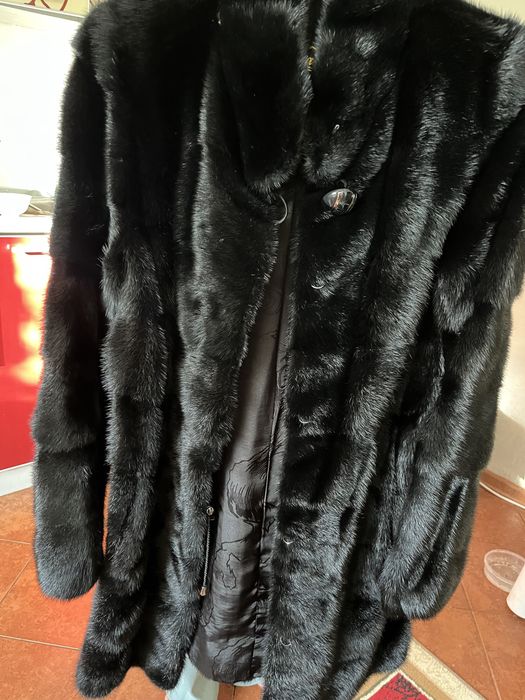 Продам норковую шубу