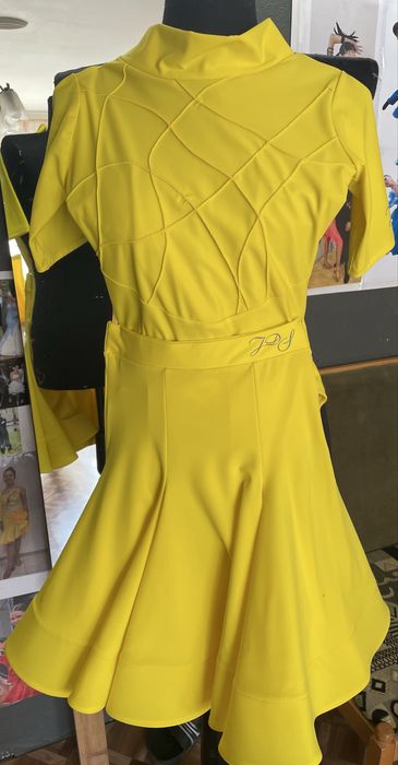 Рокля за танци съобразена с ограниченията