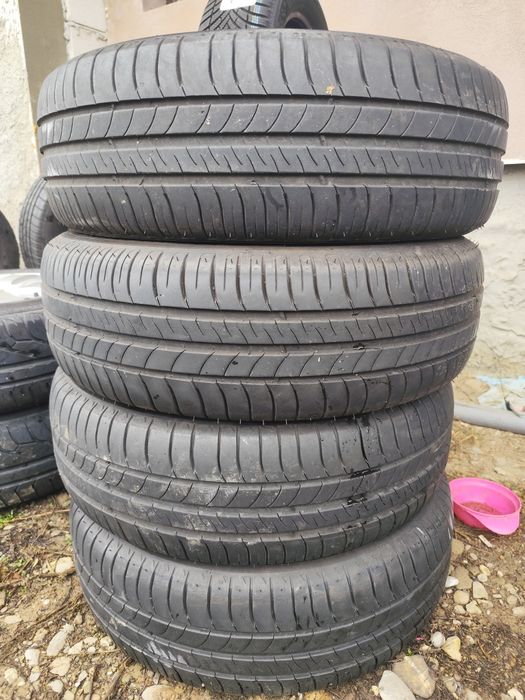 Set 4 anvelope Michelin 195.65.15 vara