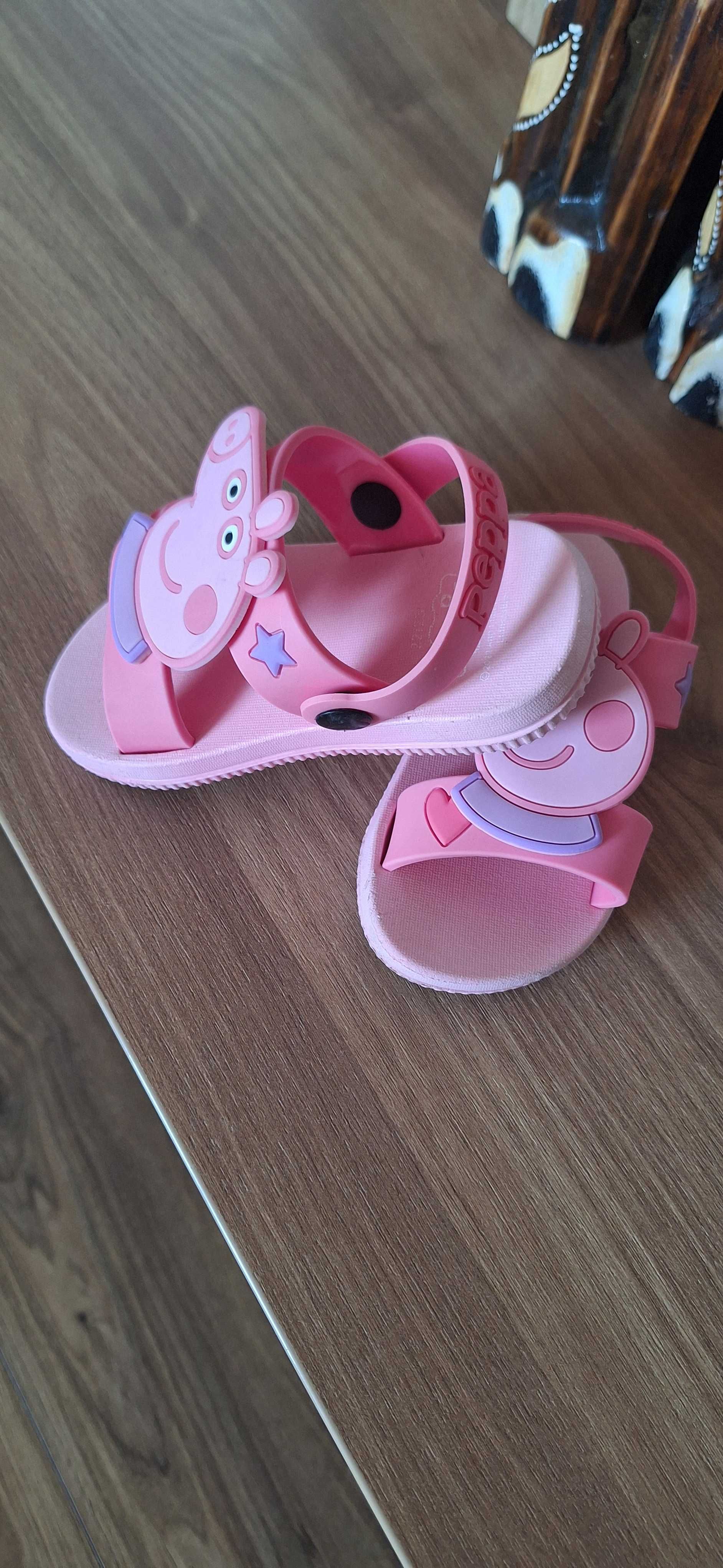 Детски сандали Pepa pig. Розови. 22/23 номер. Запазени.