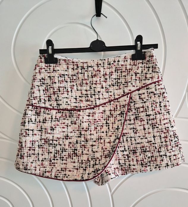 Панталонки от букле "Zara"