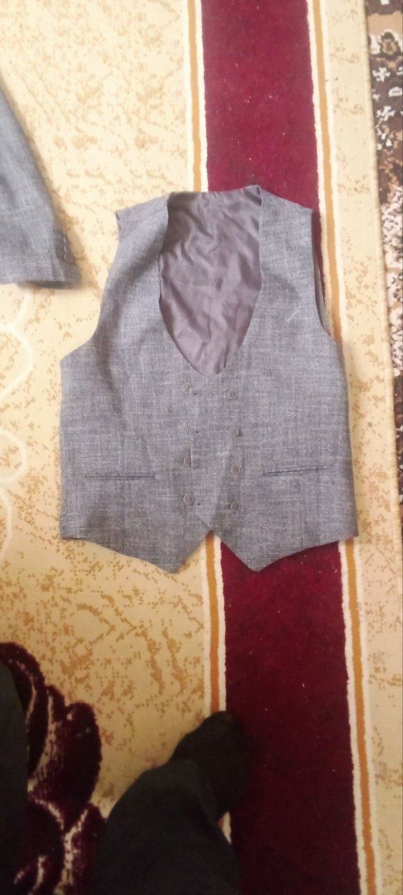 Kostyum satiladi. Manzil Nukus