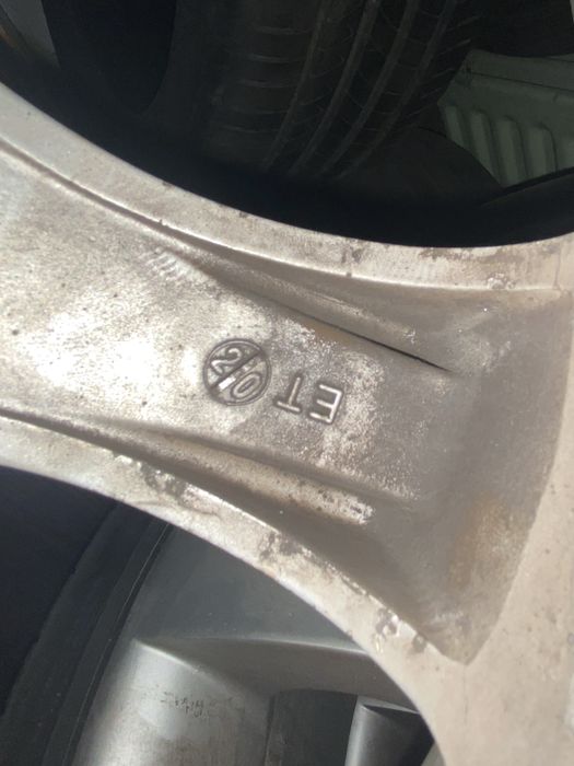 Летни Гуми с джанти 225/40/18 БМВ