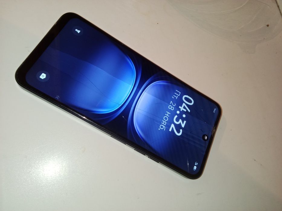 Продаю Tecno spark 40c