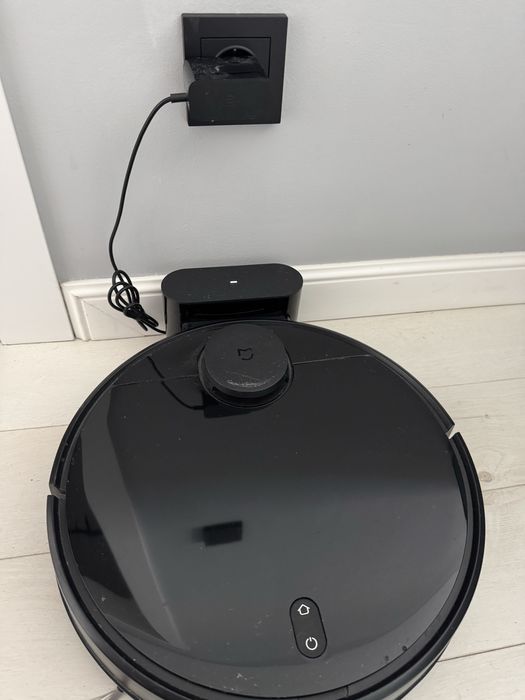 Робот-пылесос Xiaomi Mo Robot Bacuum Mop P с функцией влажной уборки