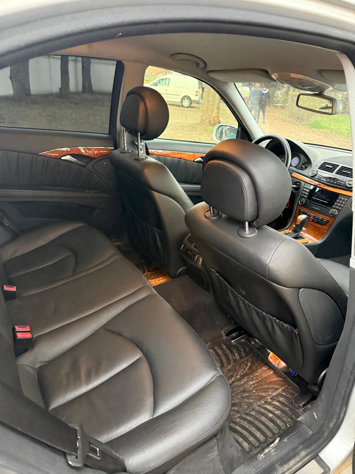 Vând Mercedes E Class 2006 E280CDI SCHIMB CU BUGGY de cel putin 4500eu