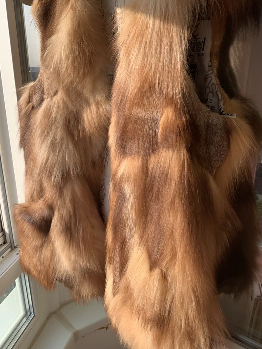 Vesta din blana naturala de vulpe