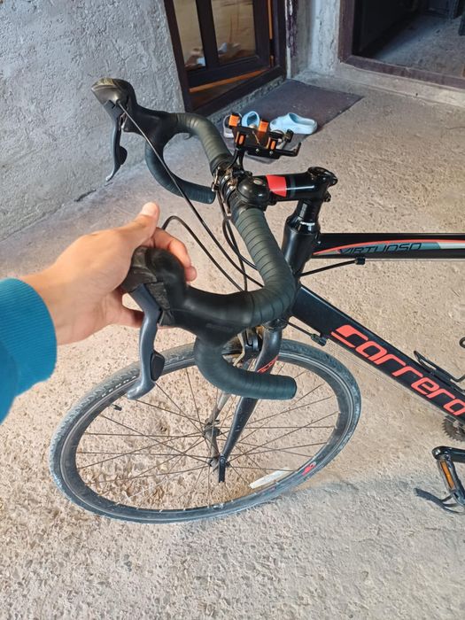 Vând cursiera Carrera Virtuoso