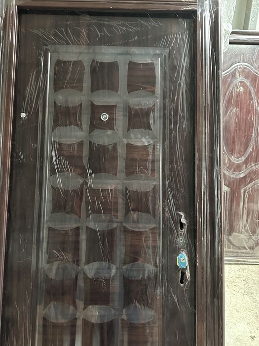 Usi metalice apartament