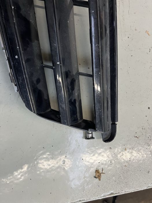 Mercedes W204 C класа предна решетка/маска