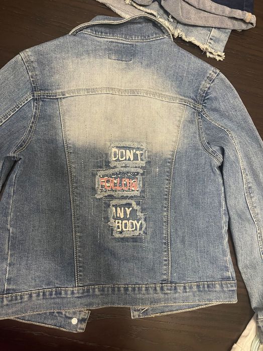 Дънково яке и пола. Цената е за двете.