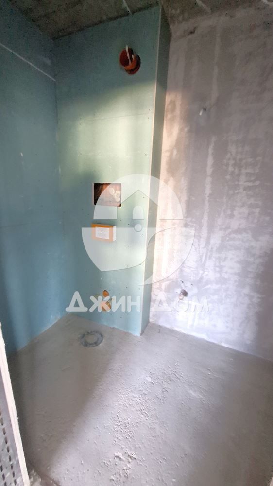 Просторен двустаен апартамент с ДВОР И ПАНОРАМА МОРЕ в гр. Несебър