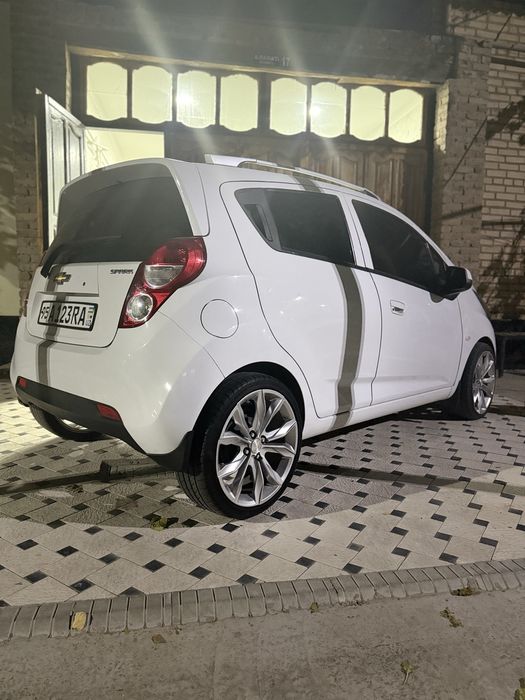 Диска R17 продают