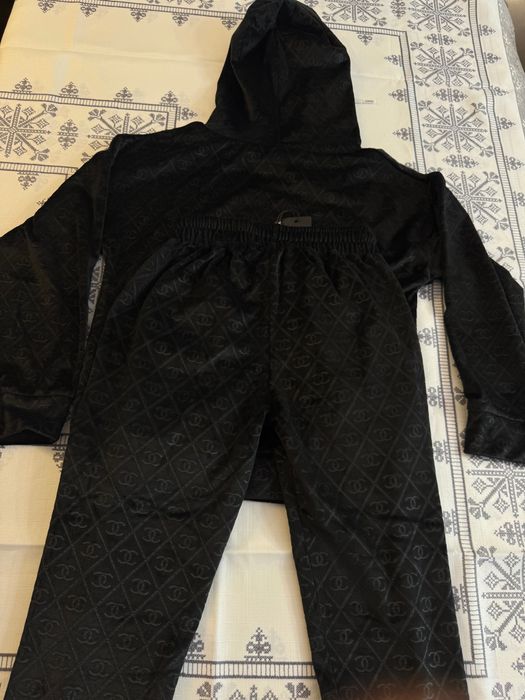 Chanel-Автентичен нов дамски комплект S размер