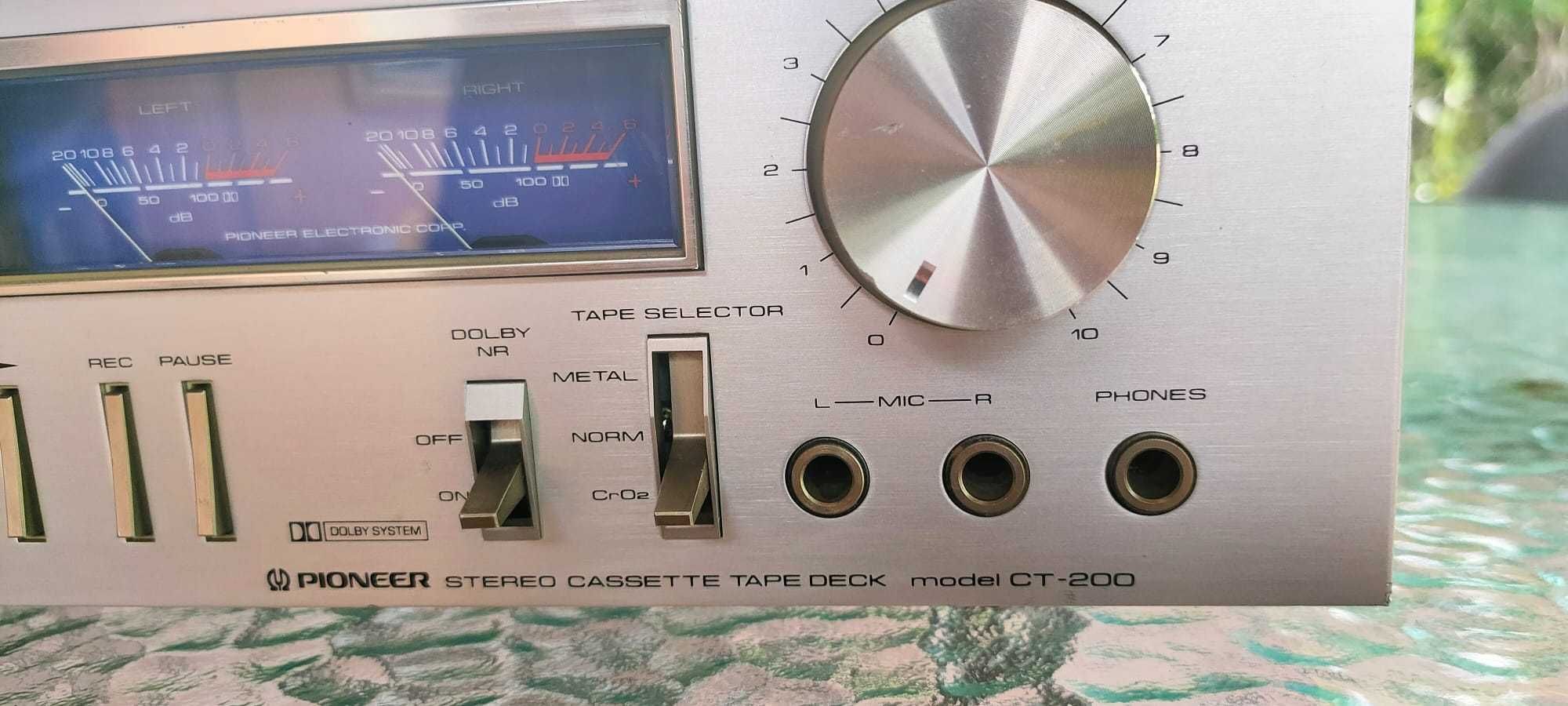 Pioneer CT 200 casetofon deck
