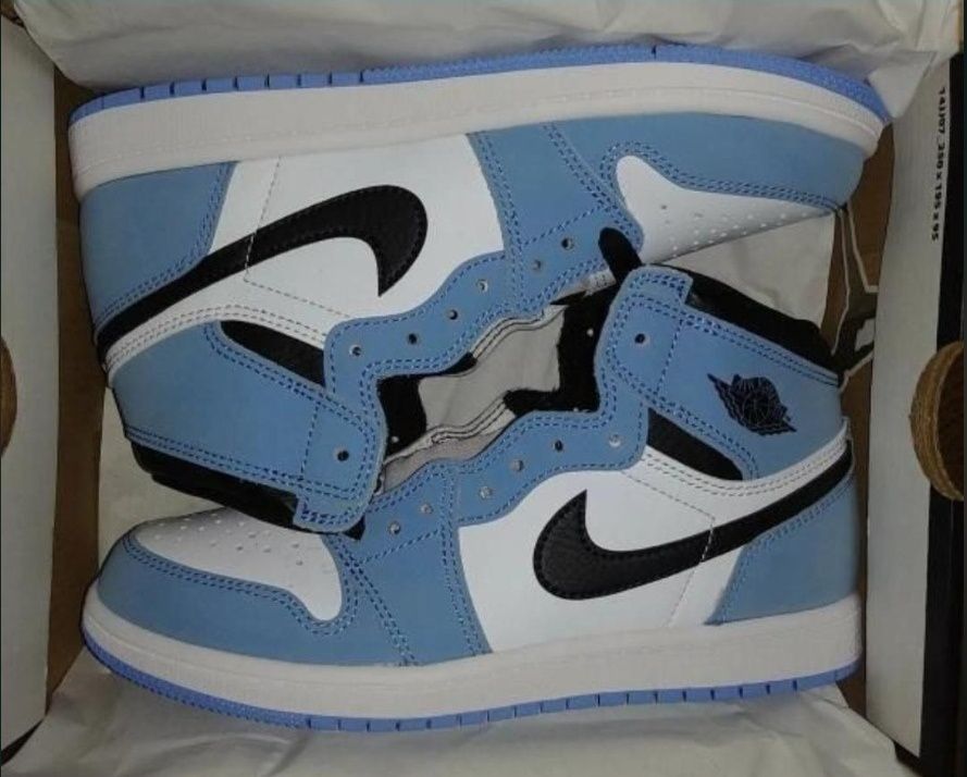 Air  Jordan 1 Retro Hogh OG "University blue"