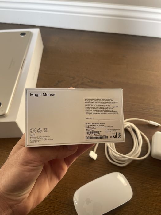 Nou Apple MacBook 15’ M2 2023 256GB SSD + Mouse